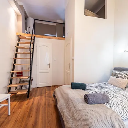 Hostel Urban *