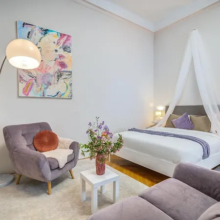 Szekely Bertalan Apartment