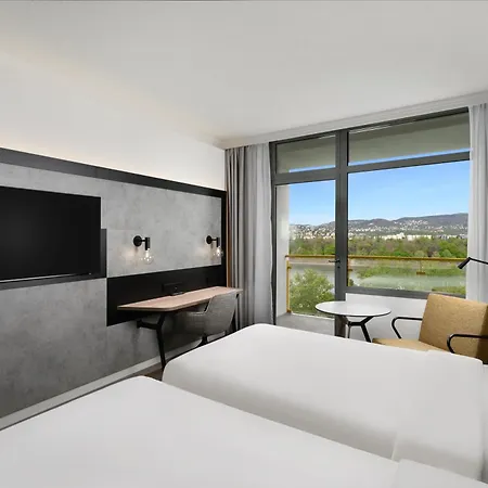 Hotel Danubius Helia 4*