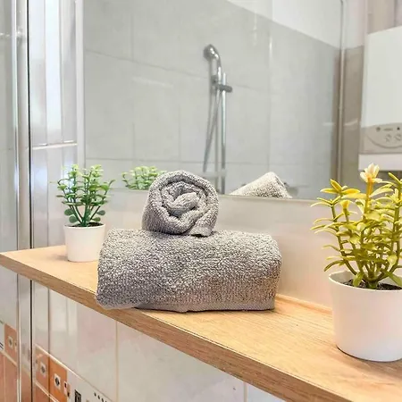 I77 Spacious Modern 3bedroom Apartment