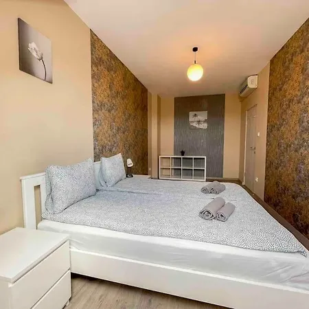 Apartment I77 Spacious Modern 3bedroom Budapest