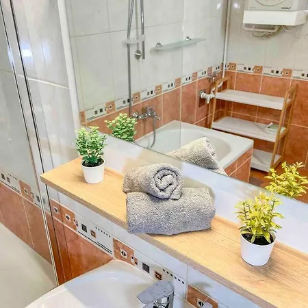 Apartment I77 Spacious Modern 3bedroom Budapest