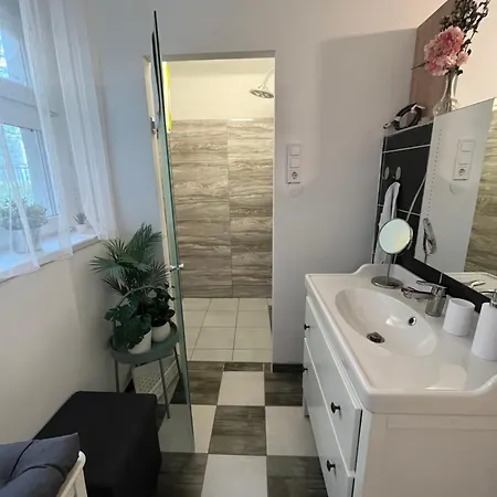 Thoekoely Apartman Zuglo * Budapeszt