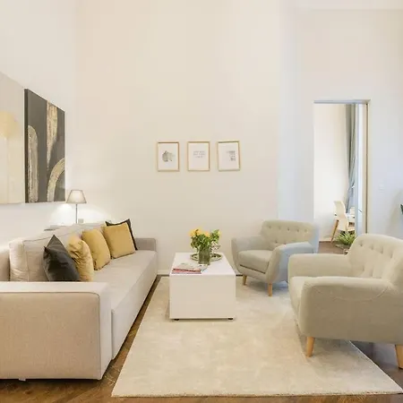 Modern And Stylish 2-bedroom In The Center Apartment *