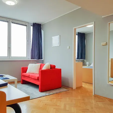 Otel Ceu Konferencia Koezpont 3*