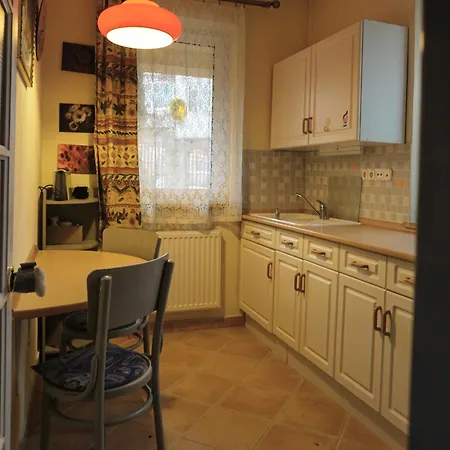 Bellevue With Ac & Heating & Terrace Budapest