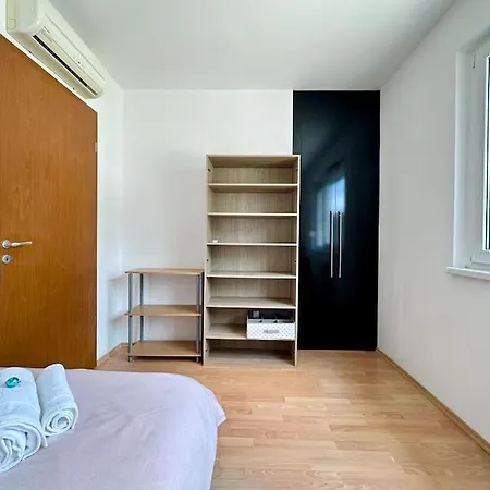 Riverside - Free Parking Apartament *