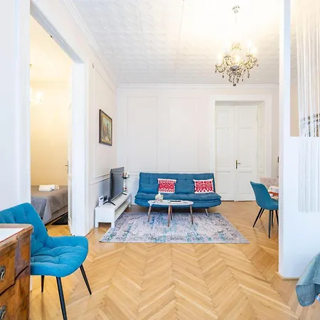 Apartment Deluxe In Art Nouveau House- With Garage Budapest