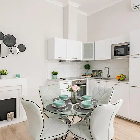 Apartment Dessewffy *