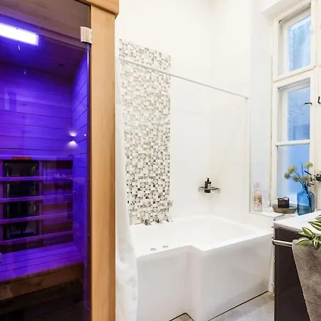 Wellness Duplex Penthouse Sauna & Jacuzzi-heart Of Apartment *