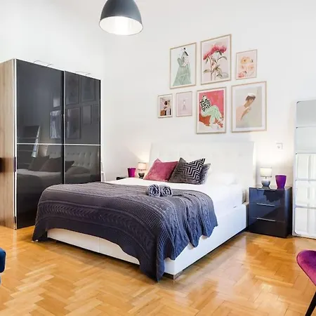 Wellness Duplex Penthouse Sauna & Jacuzzi-heart Of Budapest
