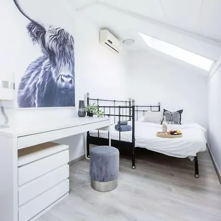 Apartment Wellness Duplex Penthouse Sauna & Jacuzzi-heart Of
