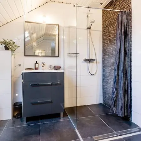 Апартаменты Wellness Duplex Penthouse Sauna & Jacuzzi-heart Of *