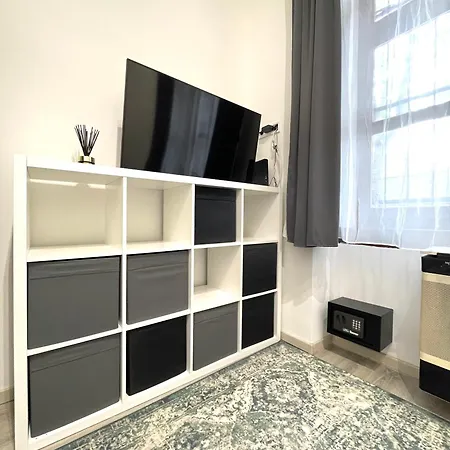 Smart Near The Westend City Center Appartamento Budapest