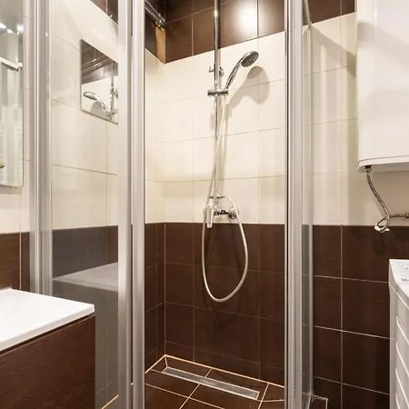 Street'n Apartament *