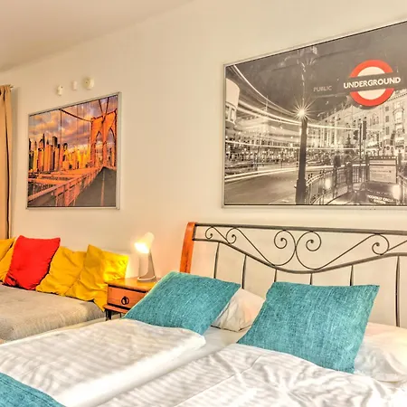 Center Apartment *