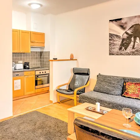Center Apartment *