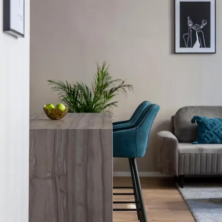 Luxurious & Spacious In The Kertesz Street Apartment