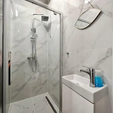 Apartman Synagogue 8ppl 2br 2bth *