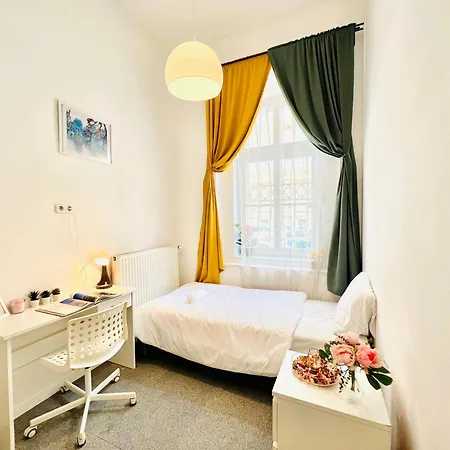 Rozsa Homestay Budapest