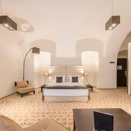 Hotel Buda Castle