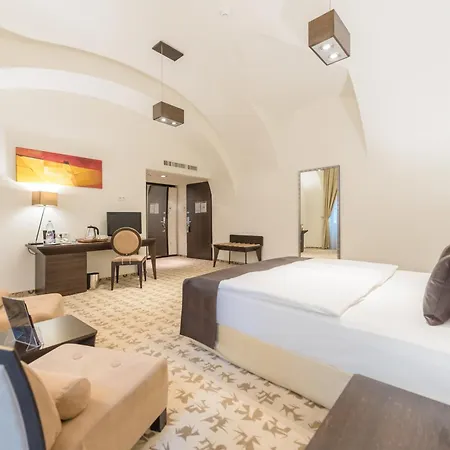 Buda Castle Hotel 4*