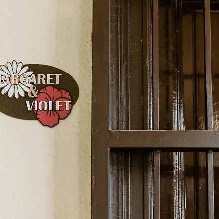 Margaret & Violet - Peaceful Downtown Budapest