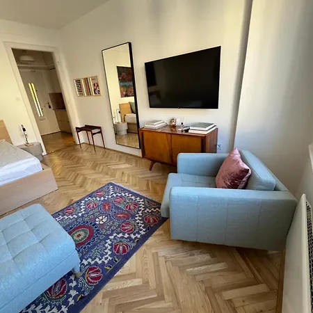 5 Apartman *