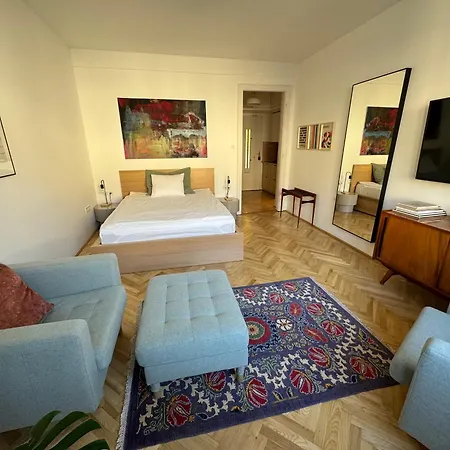 Apartman 5 *