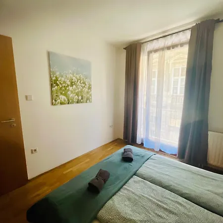K9 B1.7 Apartment