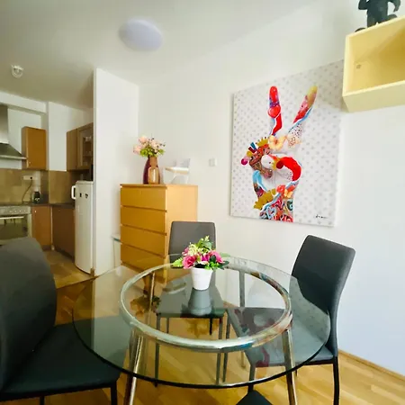 K9 B1.7 Apartment Budapest