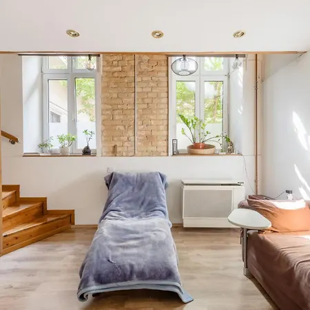 Stylish Natural With Sauna - Heroes Square *