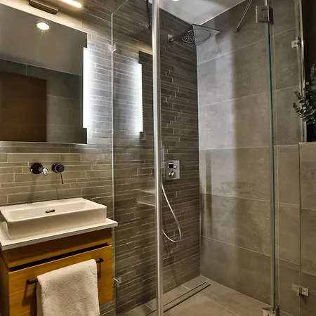 Sun Hill Luxury Apartment *