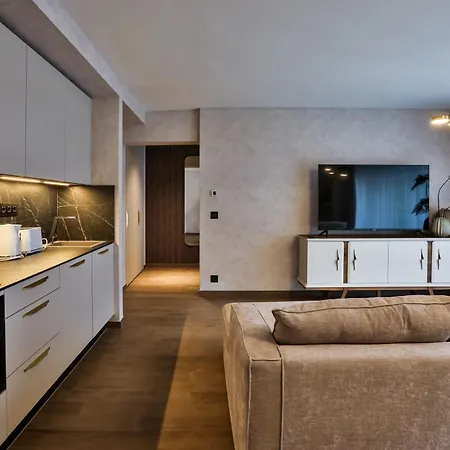 Sun Hill Luxury