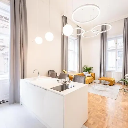 Andrassy With Free Parking Apartment *