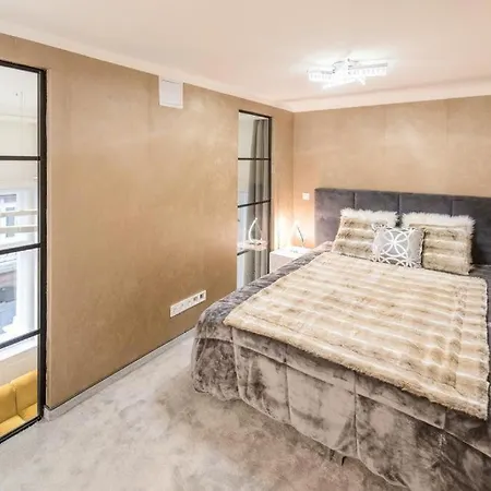 Andrassy With Free Parking * Budapest