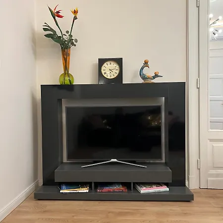 Brand New Parliament Designer Smarthome For 4 Ppl Budapest