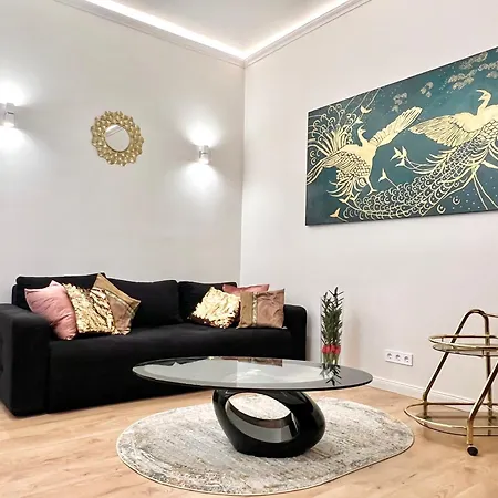Brand New Parliament Designer Smarthome For 4 Ppl * Budapest
