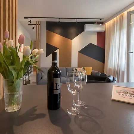 Hungariandolcevita Apartment