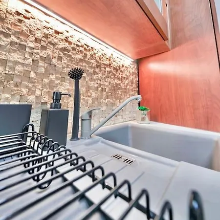 Apartment One Bed At Location In