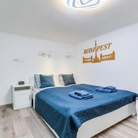 Apartment Amazing Kazinczy Flat No. 1 Budapest