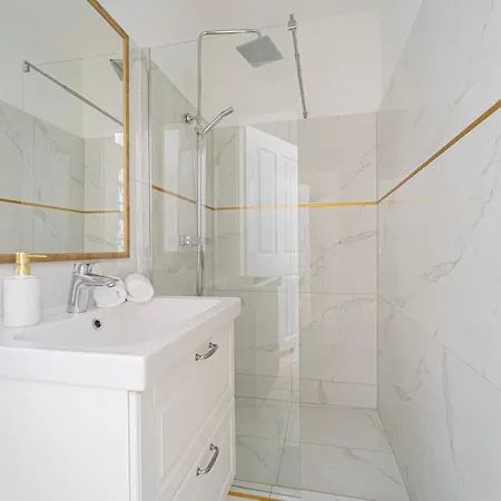 Luxury By Castle District, Free Parking