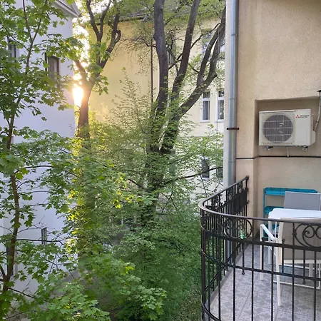 Superb With Ac 40 Sqm Terrace In The Greens Of Buda Centre Budapest