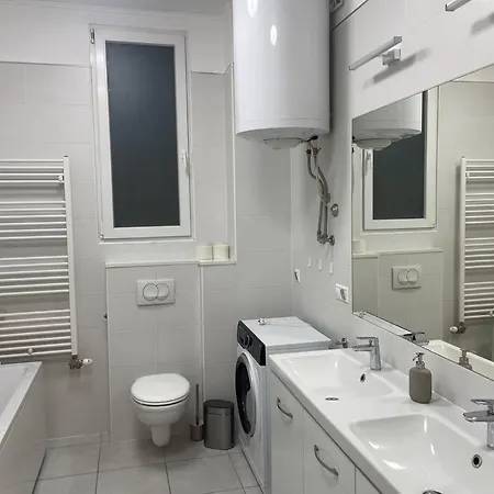 3 Bedroom By The Parliament Budapest