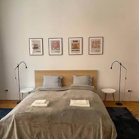3 Bedroom By The Parliament