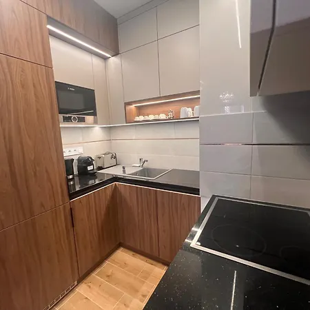 Karzo Lk 203 * Budapest
