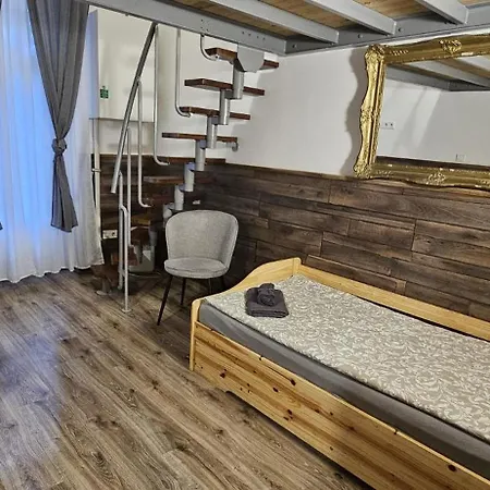 Quiet And 2 Bedrooms 2 Bathrooms In The Heart Of Budapest