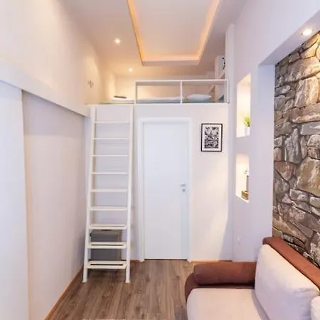 Galerie Grandeur With 2br By Newave *