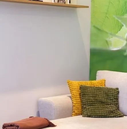 Galerie Grandeur With 2br By Newave * Budapest