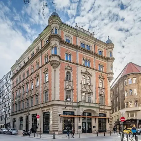 Ultra Location Apartament *